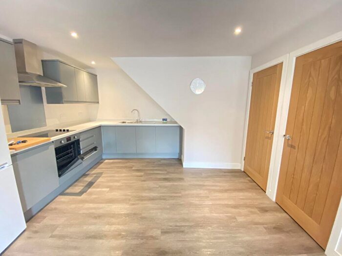 2 Bedroom Maisonette To Rent In Flat, Willow Court, Easthorpe Street, Ruddington, Nottingham, NG11