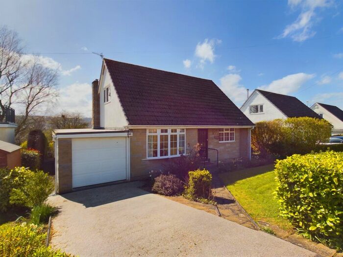 3 Bedroom Detached House To Rent In Lowfield Crescent, Silsden, BD20