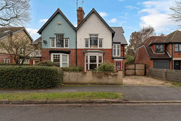 4 Bedroom Semi Detached House For Sale In Oak Road, Healing, DN41