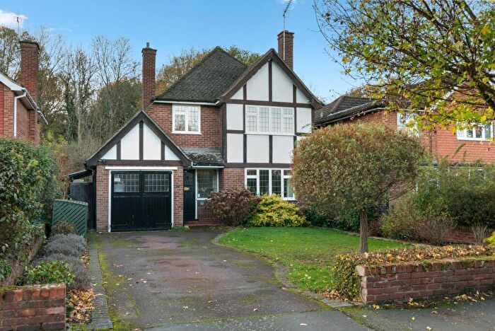 3 Bedroom Detached House For Sale In Heathside, Esher, KT10