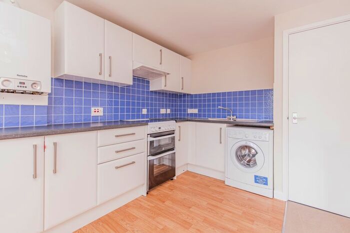 2 Bedroom Flat To Rent In Brook Street, Oxford, OX1