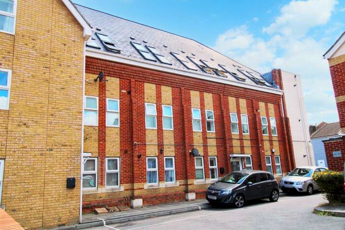 1 Bedroom Apartment To Rent In Trafalgar Court, Trafalgar Street, Gillingham, ME7