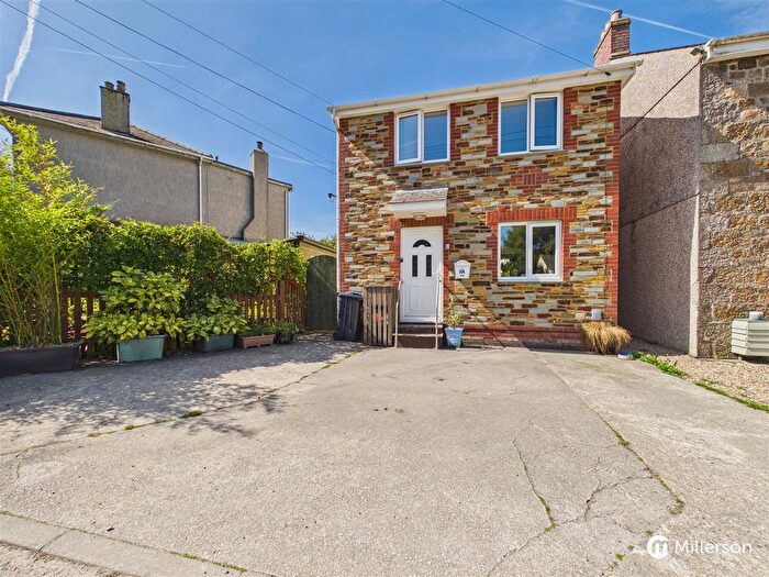 2 Bedroom Detached House For Sale In Roskear Fields, Camborne, TR14