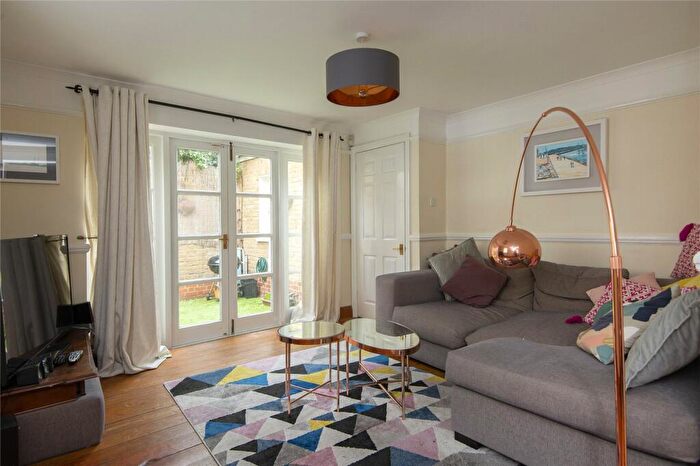 2 Bedroom Detached House To Rent In Tredegar Square, Bow, London, E3