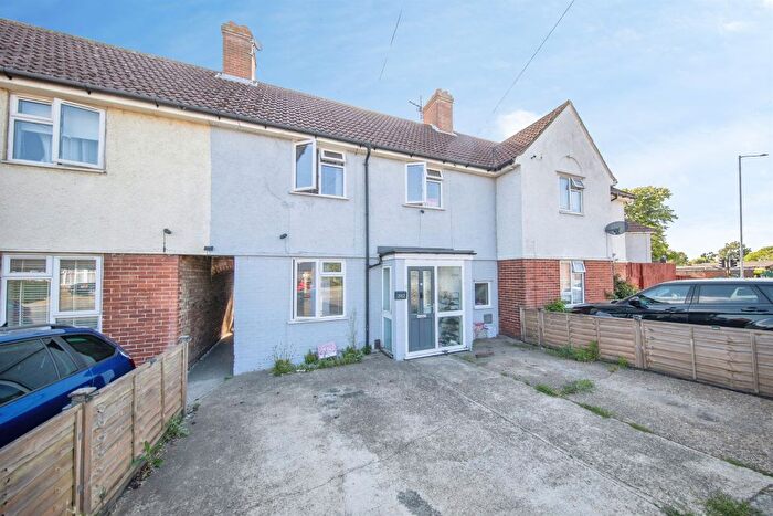 3 Bedroom Terraced House For Sale In Clapgate Lane, Ipswich, IP3
