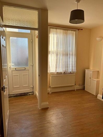 3 Bedroom Terraced House To Rent In Hall Road, Norwich, NR1