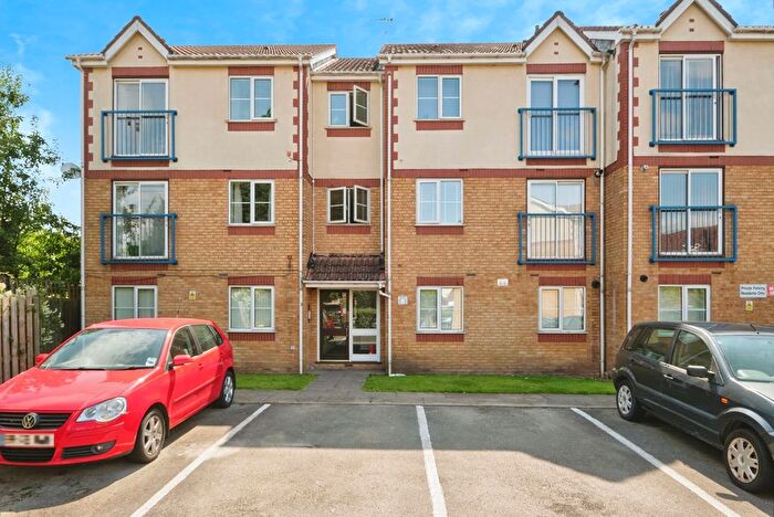 2 Bedroom Flat For Sale In Keer Court, Birmingham, West Midlands, B9