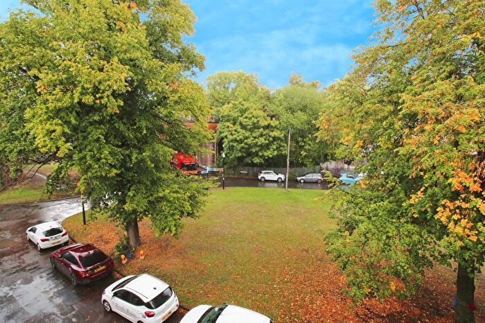 2 Bedroom Maisonette For Sale In Bank Place, Pill, Bristol, BS20