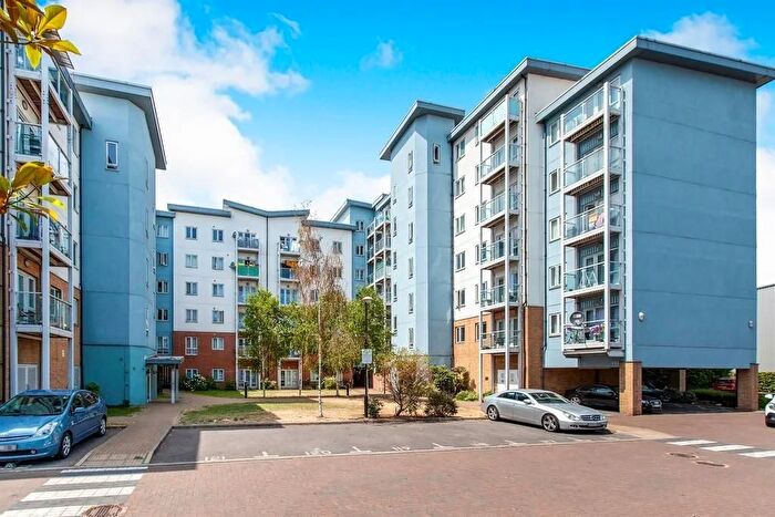 2 Bedroom Flat For Sale In Mill Street, Slough, SL2