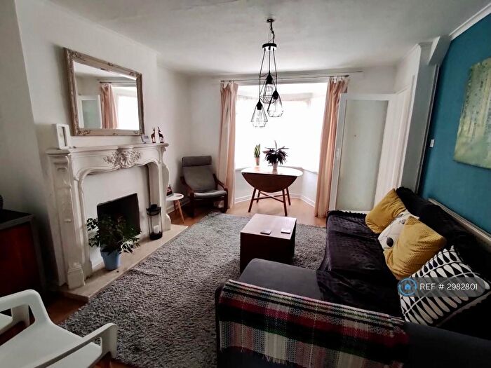 2 Bedroom Terraced House To Rent In Poole Crescent, Birmingham, B17
