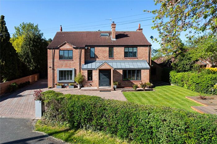 5 Bedroom Detached House For Sale In Copmanthorpe Lane, Bishopthorpe, York, North Yorkshire, YO23