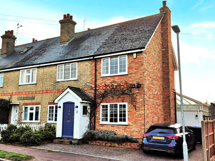 3 Bedroom End Of Terrace House For Sale In Salisbury Road, Baldock, Hertfordshire, SG7