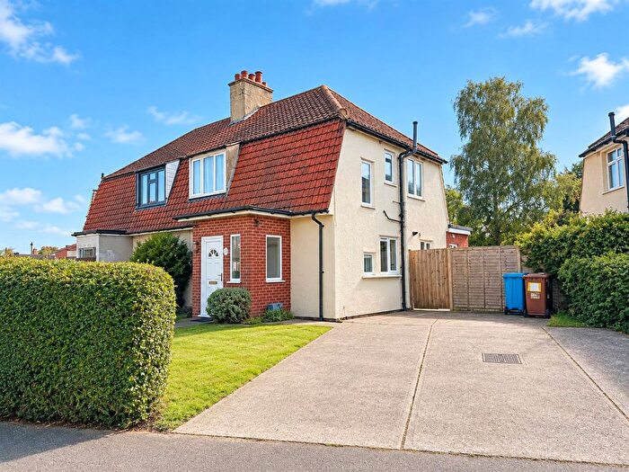 3 Bedroom Semi-Detached House For Sale In Fletcher Road, Ipswich, IP3