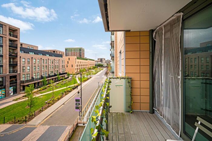 1 Bedroom Apartment For Sale In Windward Court, Gallions Road, London, E16