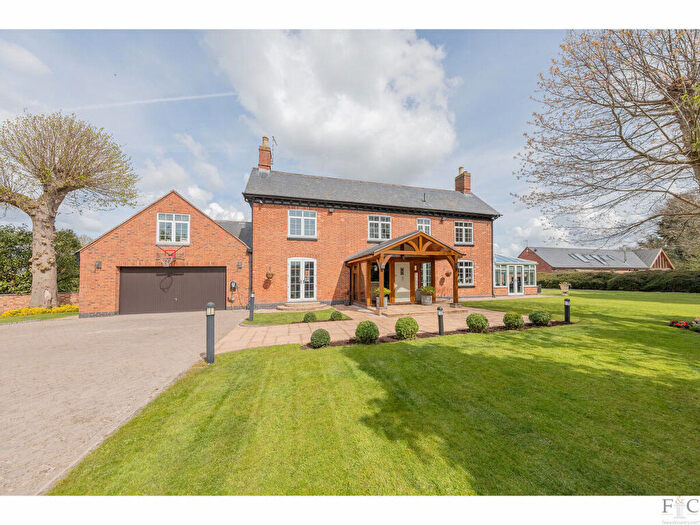 5 Bedroom Detached House For Sale In Stoughton Lane, Leicester, LE2