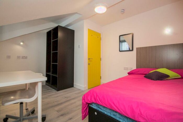 6 Bedroom Terraced House To Rent In Empress Road, Kensington, Liverpool, L7