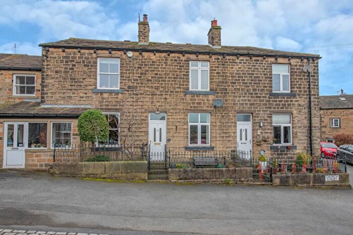 2 Bedroom Cottage For Sale In Church Street, Cross Hills, BD20