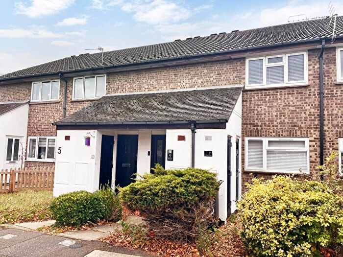 1 Bedroom Flat For Sale In Throop, Bournemouth * Modern Retreat*, BH8