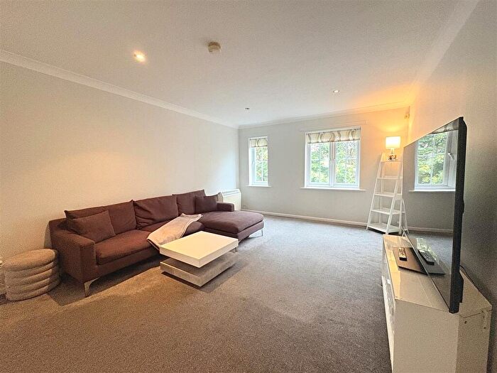 2 Bedroom Apartment To Rent In Rowes Mews, St Peters Basin, NE6