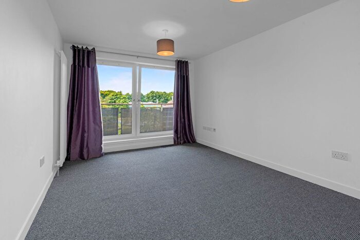2 Bedroom Flat To Rent In Drybrough Crescent, Peffermill, Edinburgh, EH16