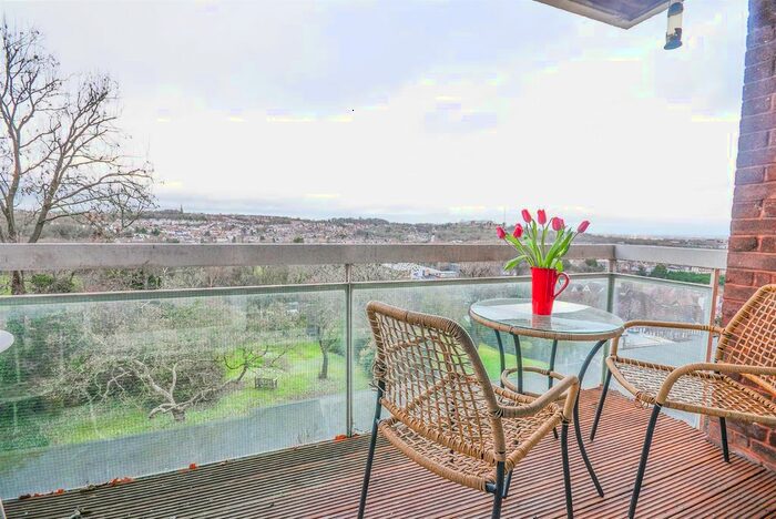 2 Bedroom Flat To Rent In Shepherds Hill, Highgate, London, N6