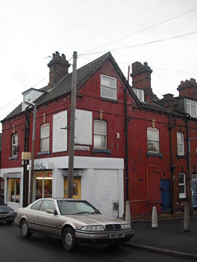 6 Bedroom Terraced House To Rent In Harold Street, Hyde Park, Leeds, LS6