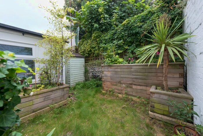 1 Bedroom Flat For Sale In Prospect Road, Broadstairs, CT10