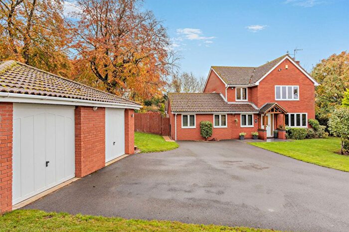 4 Bedroom Detached House For Sale In Swanhill, Wansford, Peterborough, PE8