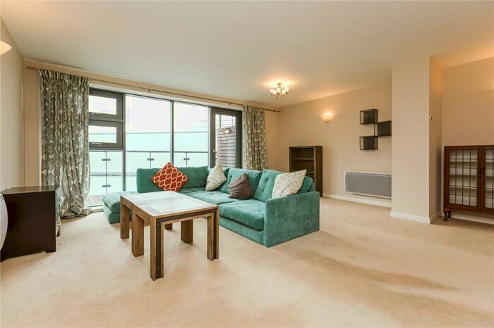 2 Bedroom Apartment To Rent In Deanery Road, City Centre, Bristol, BS1