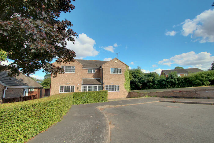 5 Bedroom Detached House To Rent In Meynell Close, Oadby, LE2
