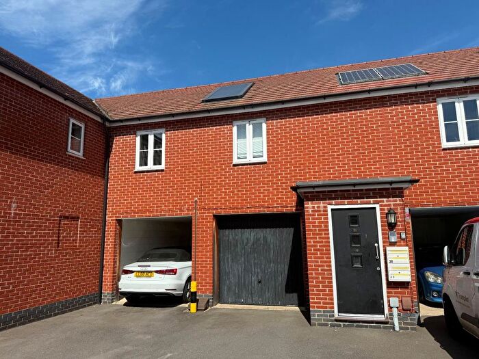 1 Bedroom Flat For Sale In Narrowboat Lane, Northampton, NN4