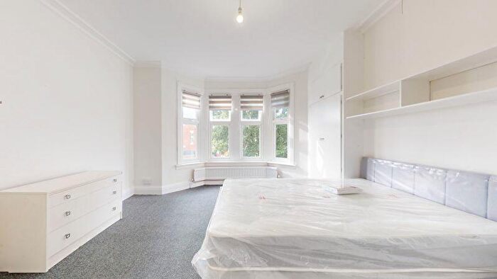 4 Bedroom Terraced House To Rent In Newminster Road, Cardiff, CF23