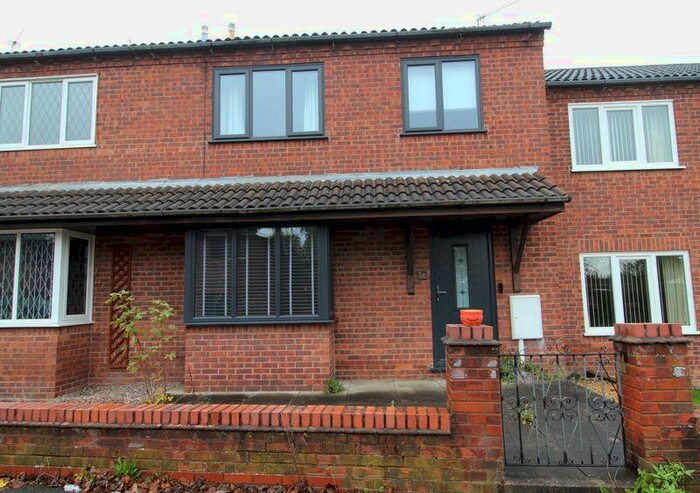 3 Bedroom Terraced House To Rent In Alexandra Road, Swadlincote, DE11