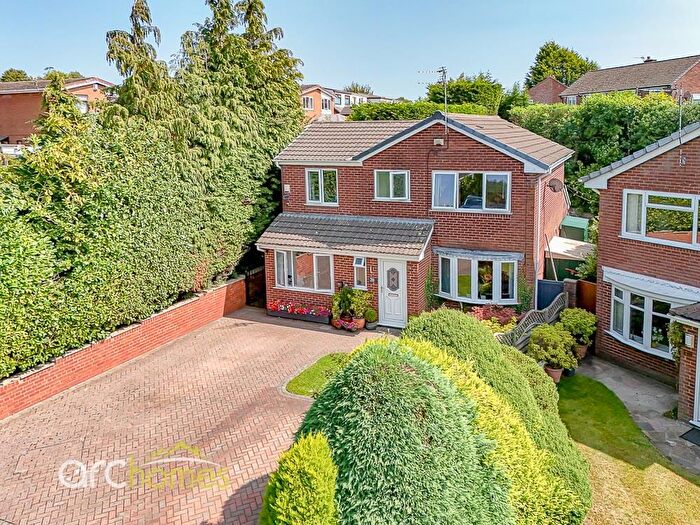 4 Bedroom Detached House For Sale In Greenfield Road, Atherton, Manchester, M46