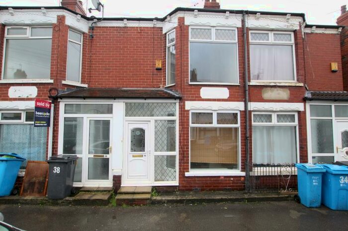 2 Bedroom Terraced House To Rent In Jesmond Gardens, Hull, HU9