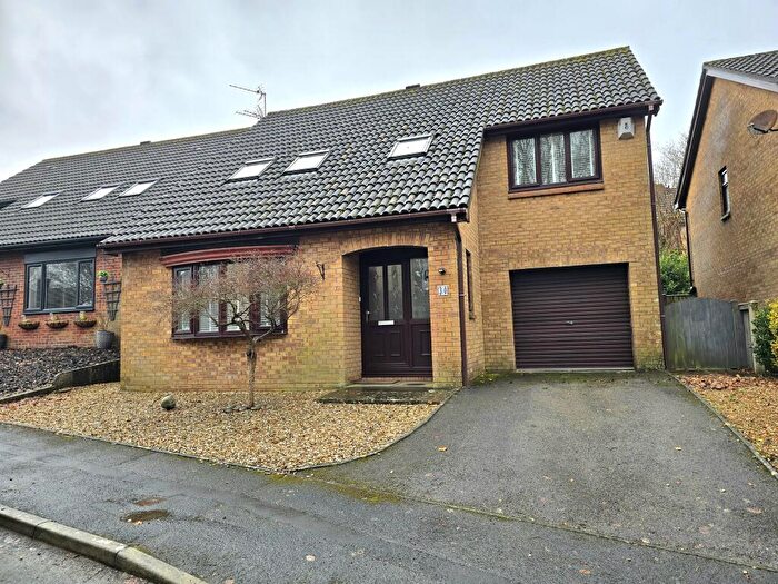 4 Bedroom Detached House For Sale In Honeysuckle Way, Brackla, CF31