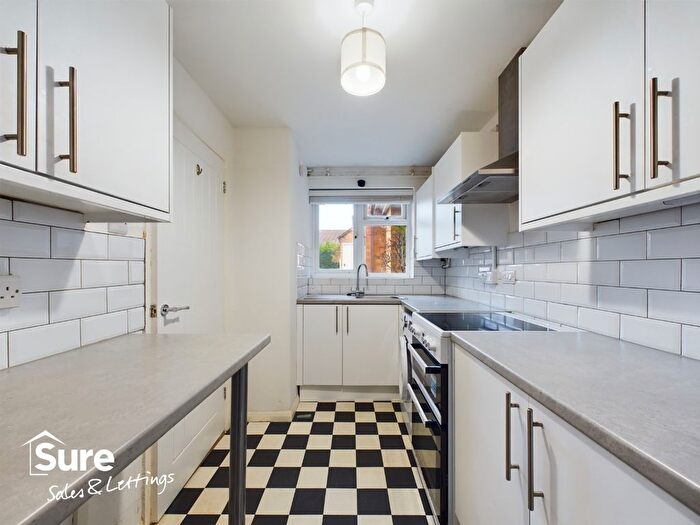 2 Bedroom End Of Terrace House To Rent In The Lawns, Hemel Hempstead, Hertfordshire, HP1