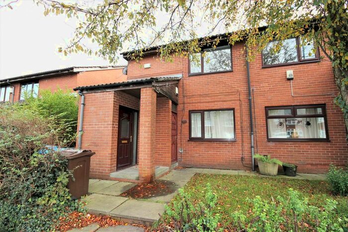 2 Bedroom Flat To Rent In Cleggs Lane, Little Hulton, Manchester, M38