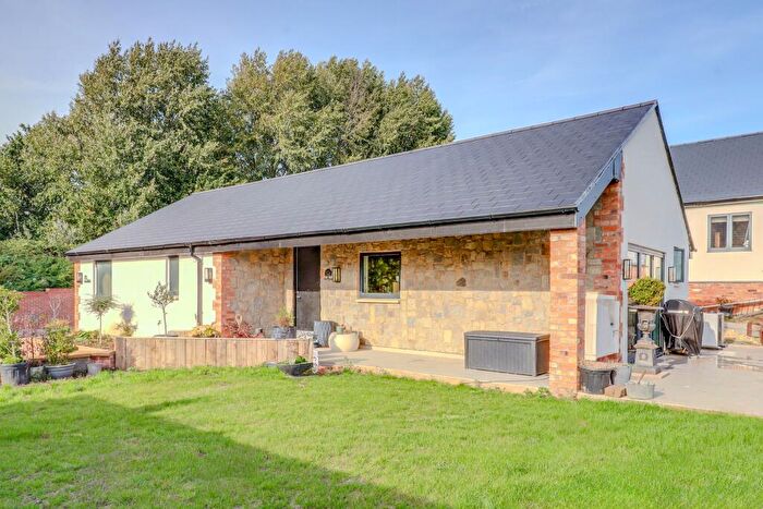 3 Bedroom Barn Conversion For Sale In Hill Farm Close, Botcheston, LE9