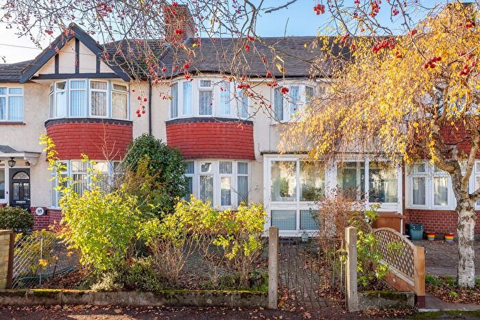4 Bedroom Terraced House For Sale In Kew Crescent, Cheam, Sutton, SM3