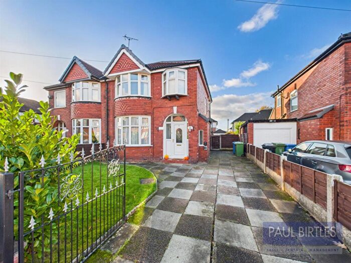 3 Bedroom Semi Detached House To Rent In St. Davids Walk, Stretford, Manchester, M32