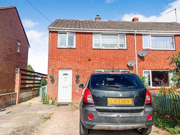3 Bedroom Semi-Detached House For Sale In Springhead, Sutton Veny, BA12