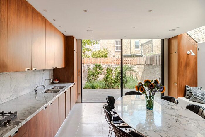 4 Bedroom Terraced House For Sale In Hestercombe Avenue, London, SW6