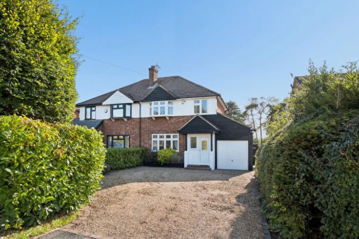 3 Bedroom Semi-Detached House For Sale In Beechwood Close, Little Chalfont, HP6