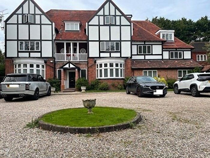 2 Bedroom Flat To Rent In Frithwood Avenue, Northwood, HA6