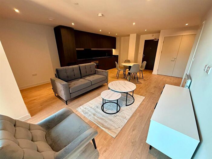 1 Bedroom Apartment To Rent In Dutton Street, Manchester, M3