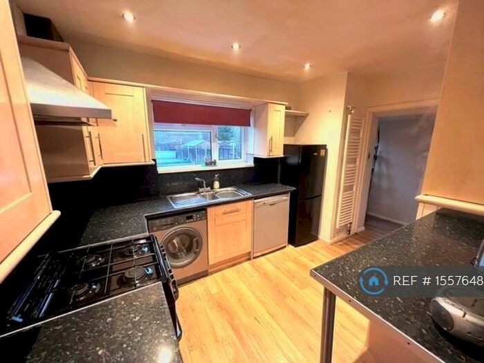 2 Bedroom Terraced House To Rent In Leesons Hill, Orpington, BR5