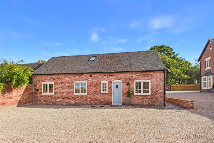 3 Bedroom Barn Conversion For Sale In Manor Farm, Drakelow Road, Walton-On-Trent, DE12