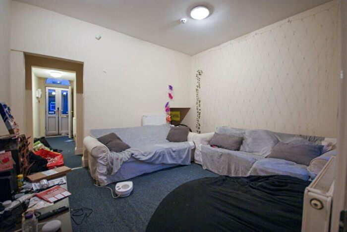 7 Bedroom Terraced House To Rent In Dawlish Road, Selly Oak, Birmingham, B29