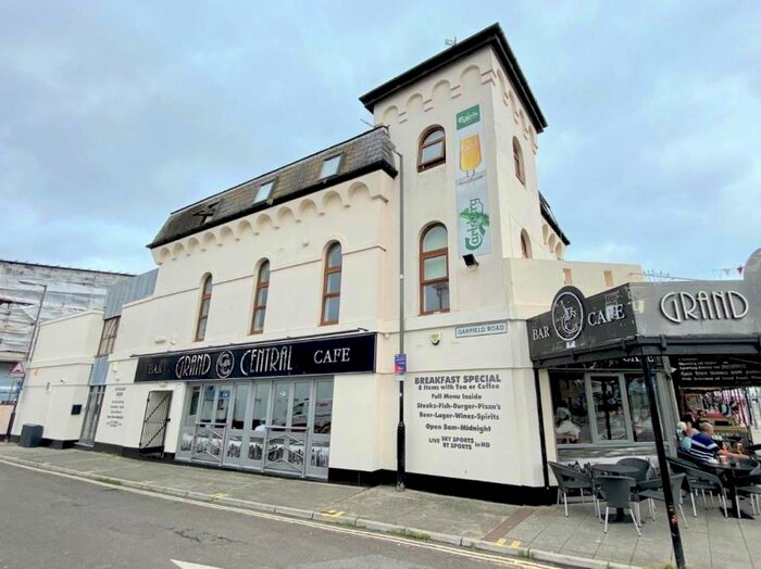 3 Bedroom Flat To Rent In Torbay Road, Paignton, TQ4